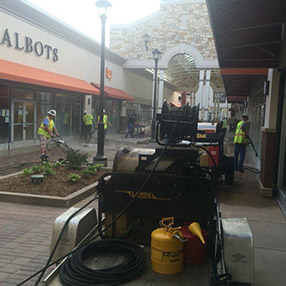 Cleaning Paver and Concrete Pedestrian Mall